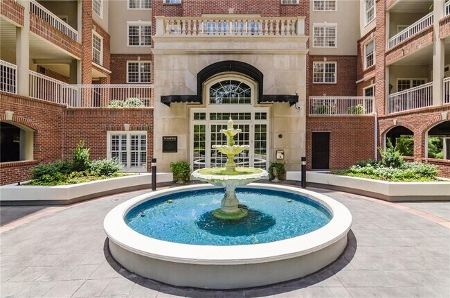 Primary Photo - 50 Biscayne Dr NW