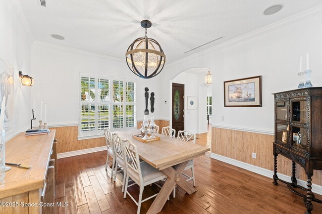 Building Photo - 133 Windemere Pl