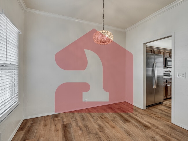 Building Photo - 2708 Silvertree Dr