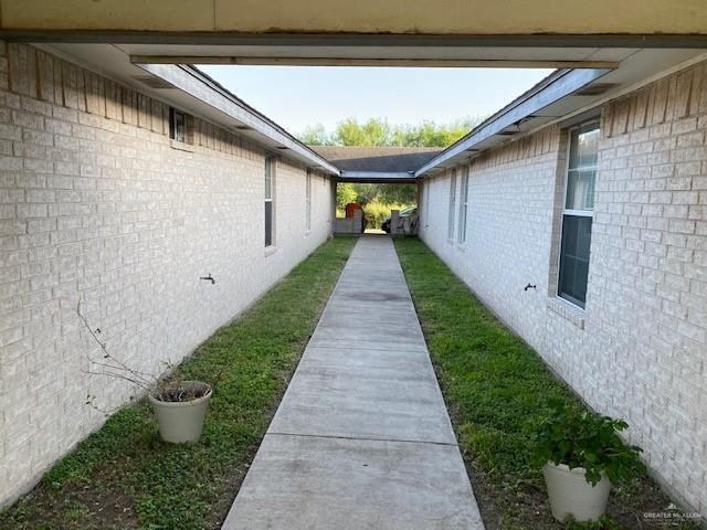 Building Photo - 20 West Dr