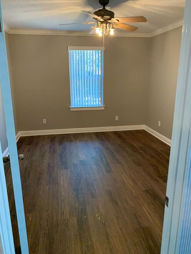 Building Photo - Spacious Winter Park Village area house fo...