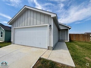 Building Photo - Beautiful 3 bed/2 bath 1,375 sqft home wit...