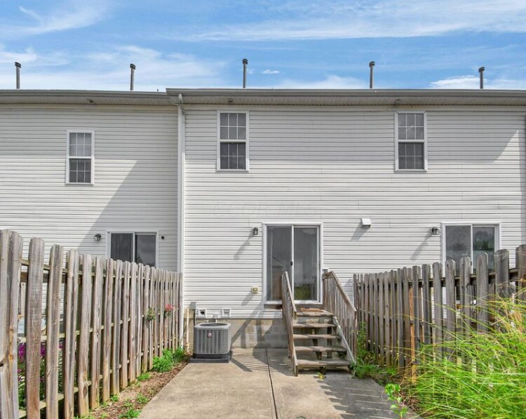 Building Photo - 717 Lazelle Rd
