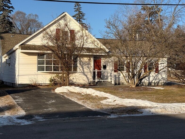 Building Photo - 1104 Vinewood Ave