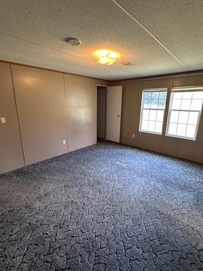 Building Photo - 2501 Henry Gallman Rd