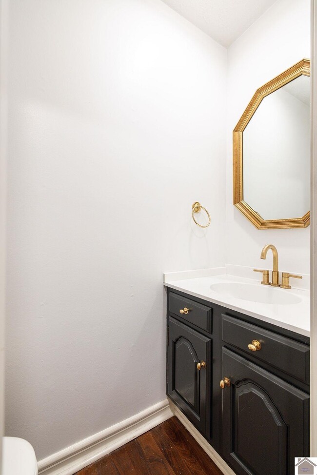 Building Photo - 51 Martin Cir