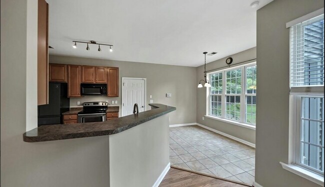 Building Photo - 325 Afton Ln