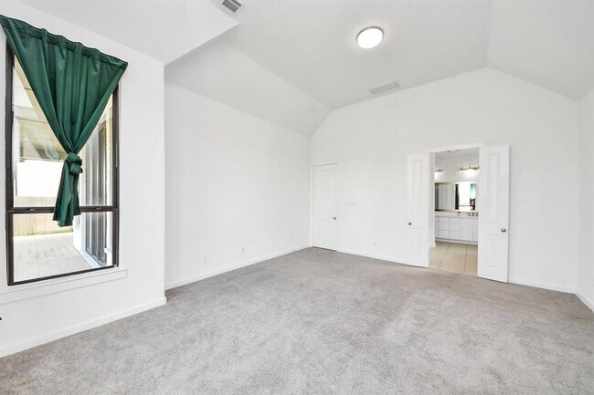Building Photo - 9807 Hudson St