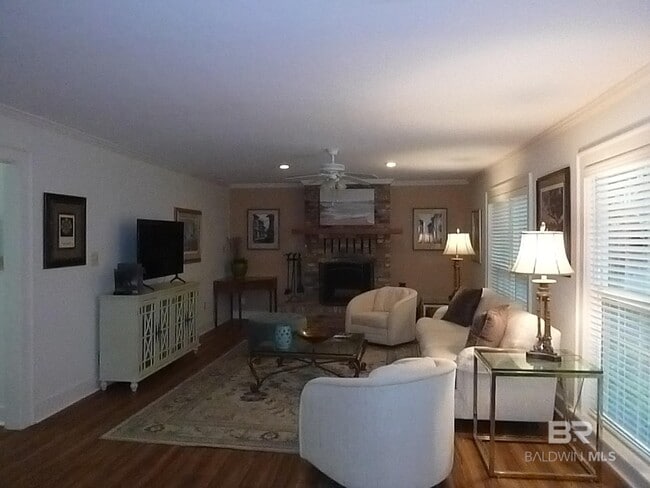 Building Photo - 19307 Scenic Hwy 98