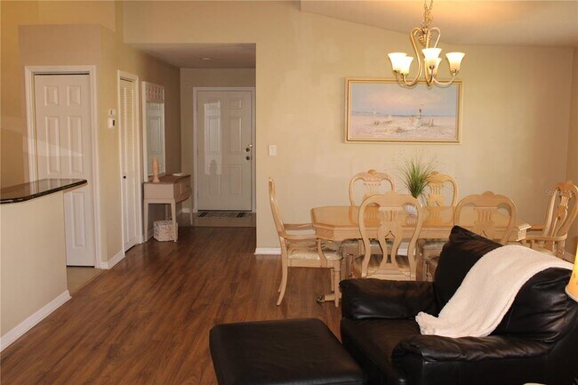 Building Photo - 3115 Live Oak Ln
