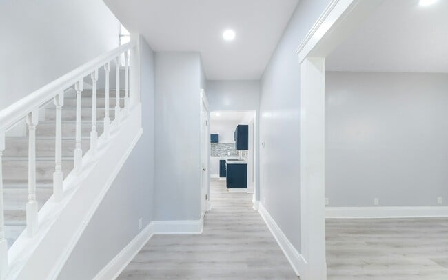 Building Photo - 3317 Virginia Ave