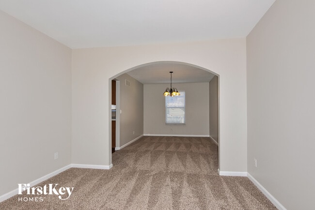 Building Photo - 901 Lands End Cir