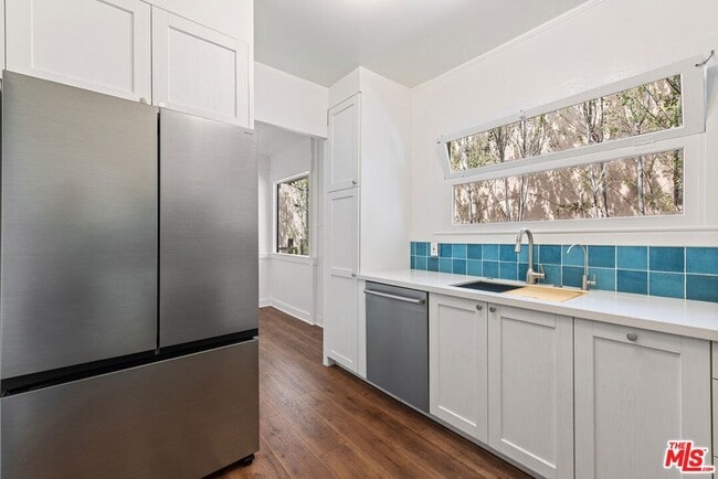 Building Photo - 2650 2nd St