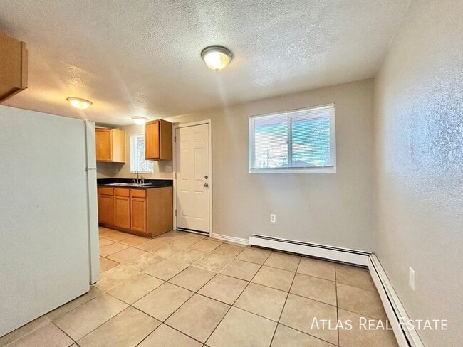 Building Photo - 874 Linley Ct