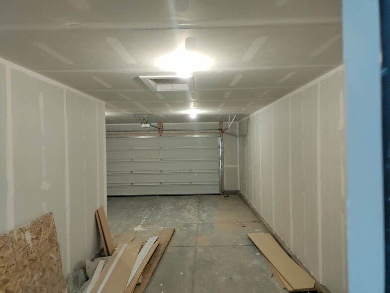 Building Photo - 1118 Rocky Wy