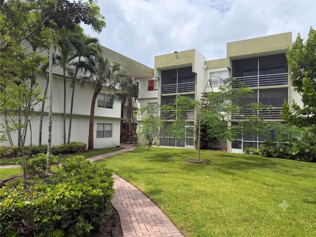 Building Photo - 4205 N University Dr