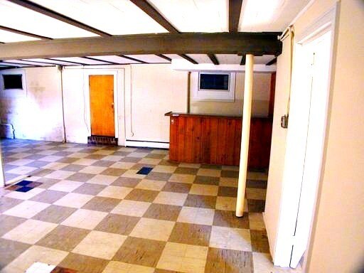 Building Photo - -- AVAILABLE APRIL 15TH -- 4 BR / 3 BA Raised Ranch, Brick home in Pinedale Farms (West End!), Av...