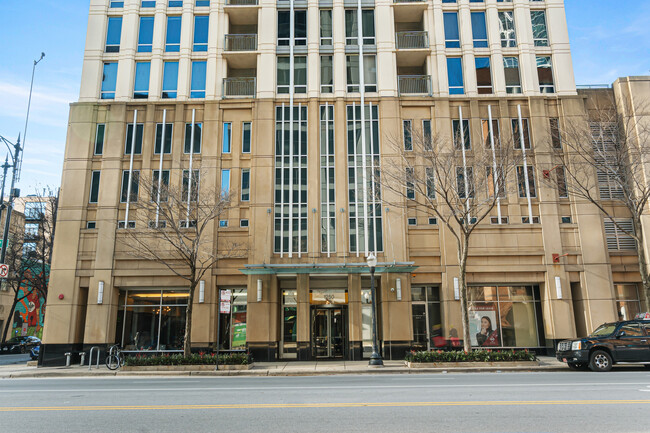 Building Photo - 1250 S Michigan Ave