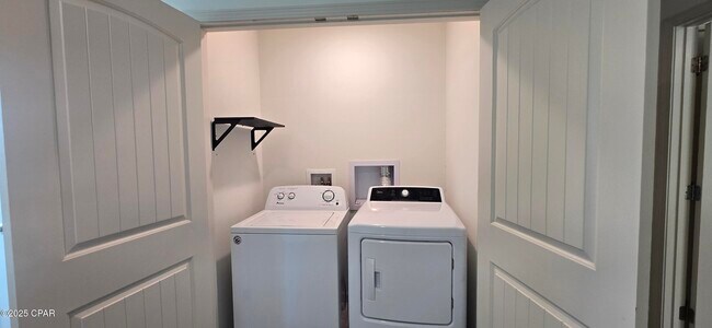 Building Photo - 11641 Poston Rd