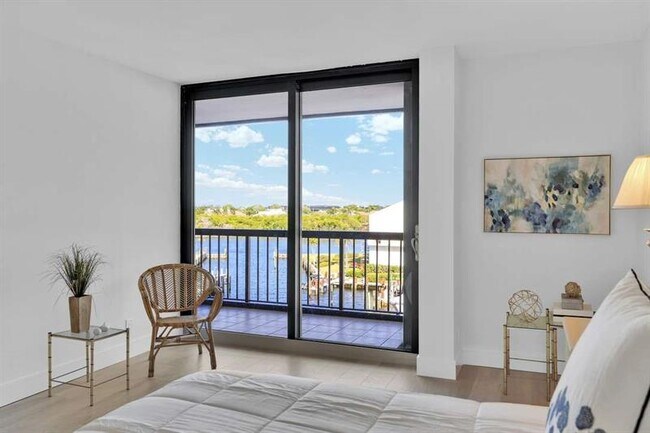 Building Photo - 4748 S Ocean Blvd