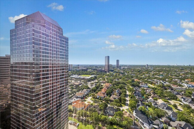 Building Photo - 5110 San Felipe St