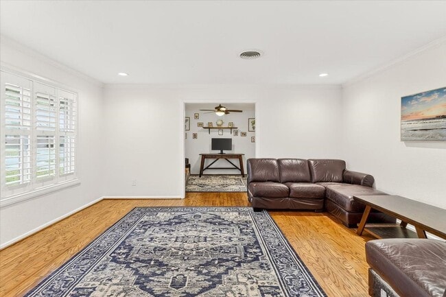 Building Photo - 722 Brock Dr