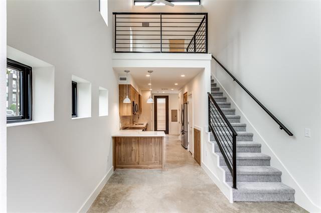 Building Photo - 4306 Deere St