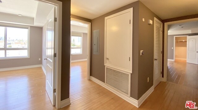 Building Photo - 1530 Centinela Ave