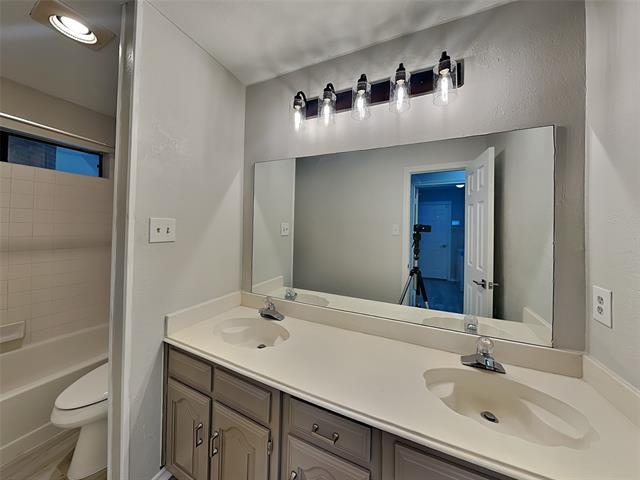 Building Photo - 4912 Barberry Dr