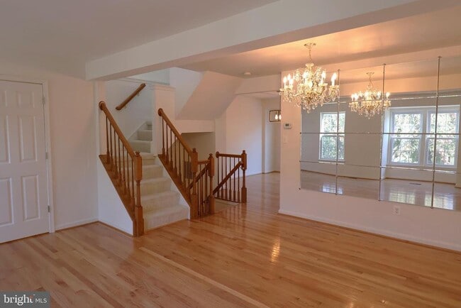 Building Photo - 6401 Lureta Ann Ln