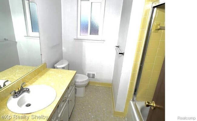 Building Photo - 13770 White Cap Dr