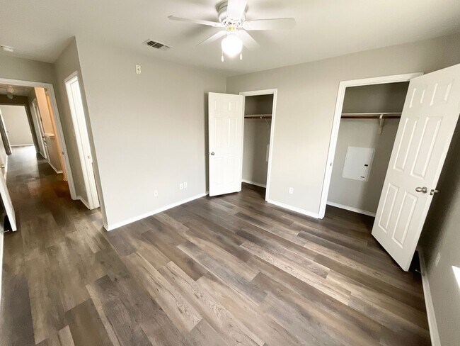 Building Photo - Lovely 2-story | 3-bedroom | 2.5-bath town...