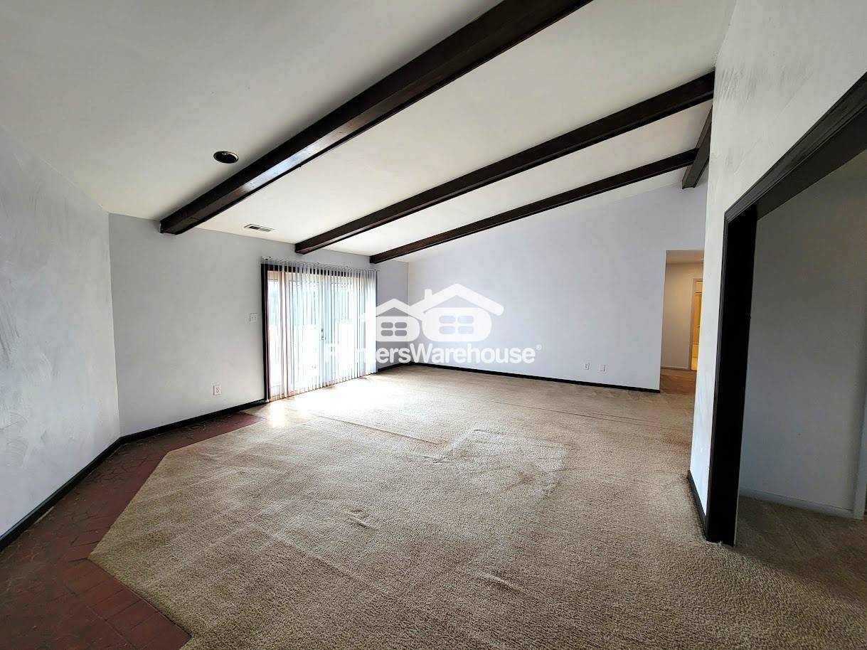 Building Photo - 1412 Bayberry Ct S