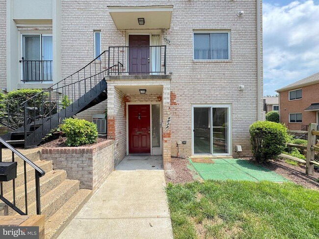 Building Photo - 4675 Logsdon Dr