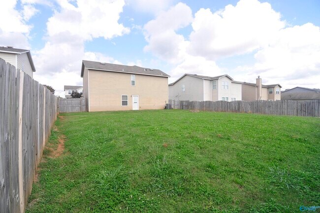 Building Photo - 29934 Glenrose Way