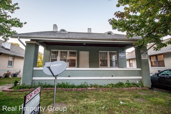 Building Photo - 4 br, 2 bath House - 1111 Hamilton Way