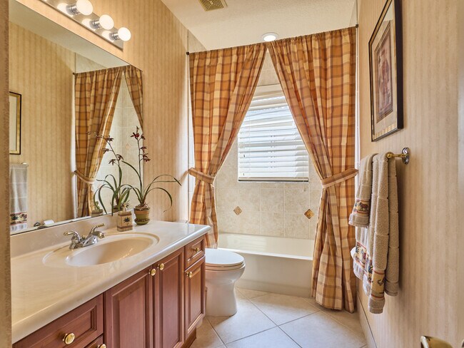 Building Photo - 8282 Spyglass Dr