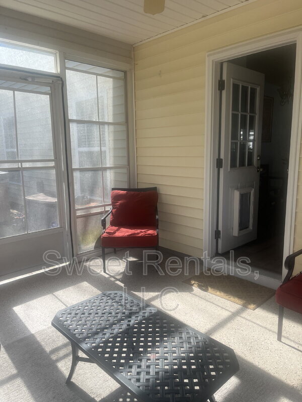 Building Photo - 343 Briarbend Rd