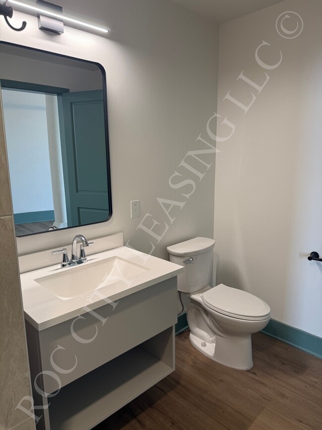 Building Photo - 151 St Paul St