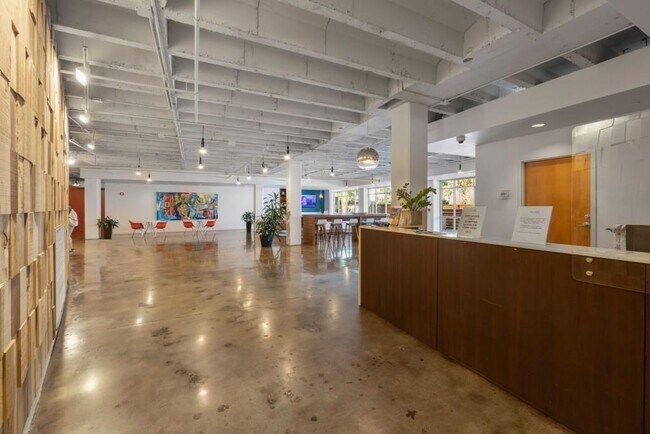 Building Photo - 878 Peachtree St NE