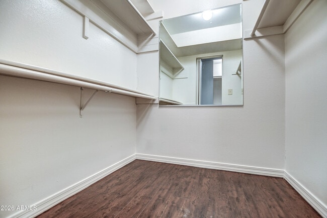 Building Photo - 8647 E Devonshire Ave