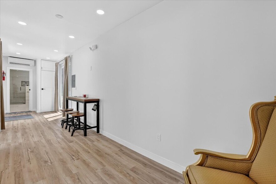 Building Photo - 8778 Waterfront Terrace