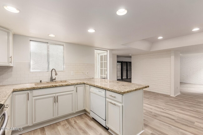 Building Photo - 7932 E Pecos Ln