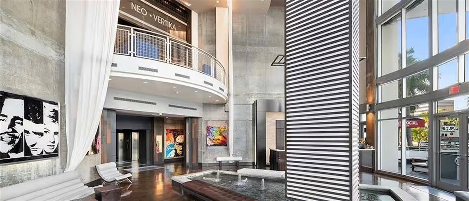 Building Photo - 690 SW 1st Ct