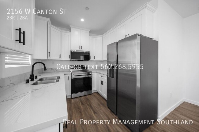 Building Photo - 2 bed/2 Bath Upstairs Apartment in Long Be...