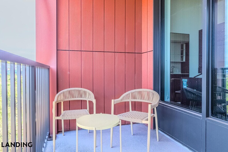 Building Photo - 632 Howard Rd SE