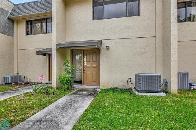 Building Photo - 97 Deer Creek Rd