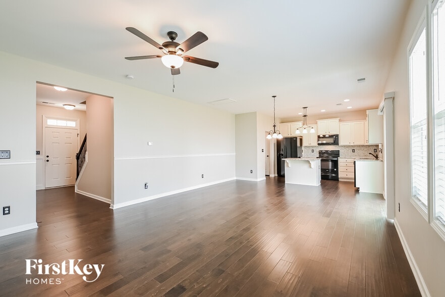 Building Photo - 78 W Lumber Ct