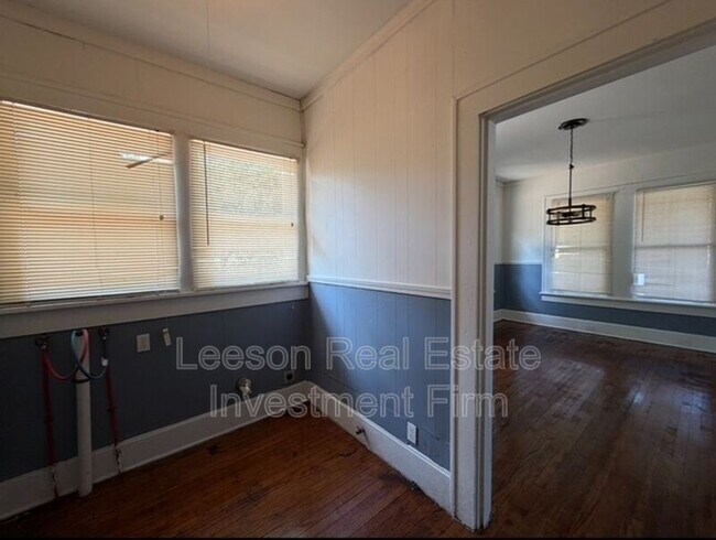 Building Photo - 2803 Frederick St