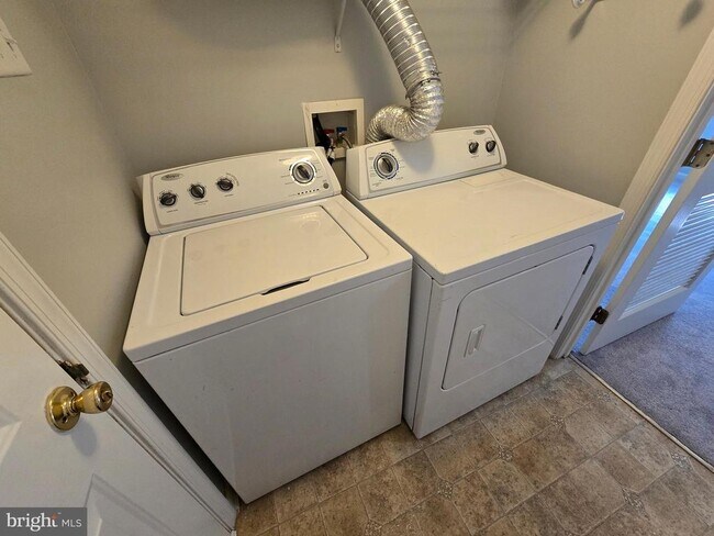 Building Photo - 9302 Indian Trail Way